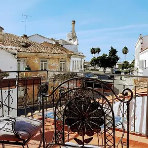 Happy Terrace Downtown Tiny House 100% Portuguese Faro