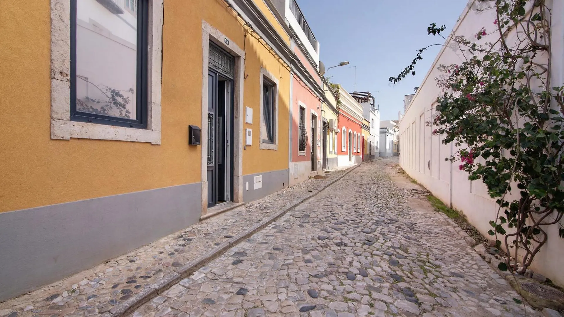 Casa Viola Villa Faro 0*,  Portugal